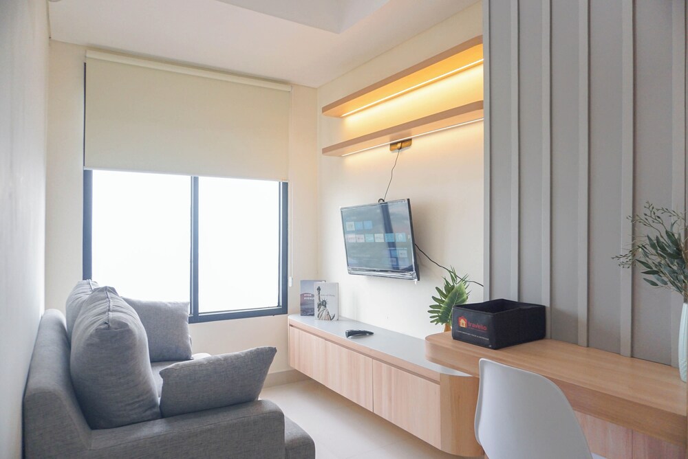 Comfy And Strategic 2Br Connecting Mall At Pollux Chadstone Apartment