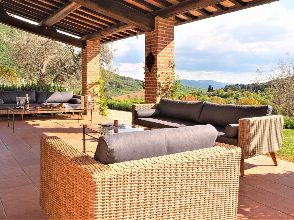 Villa in Umbria With Private Pool & Valley Views view 5