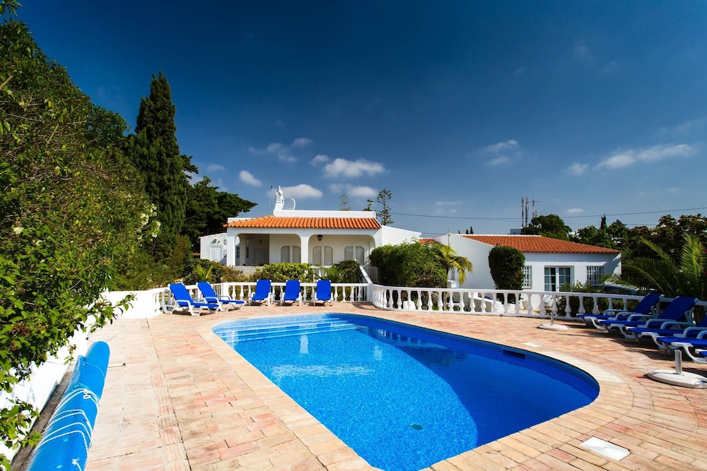 Montenegro Superbly Located Family Vila W