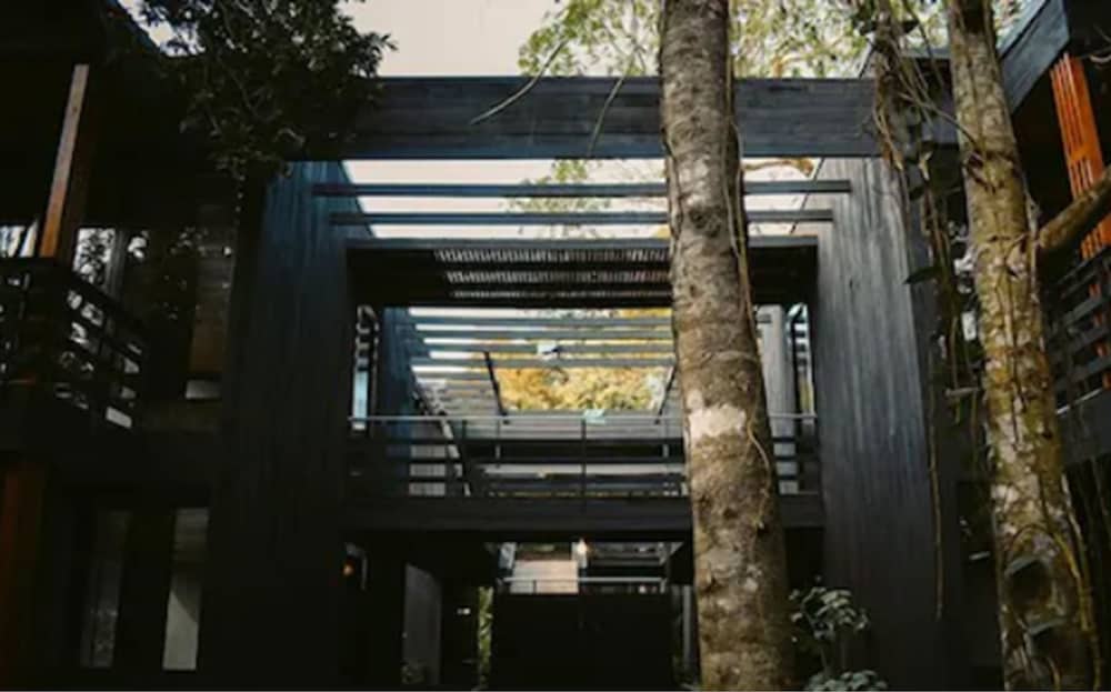 Hotel La Reserva Virgin Lodge