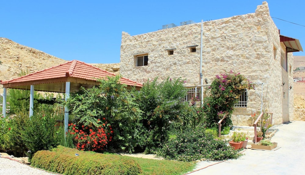 Petra Bed & Breakfast