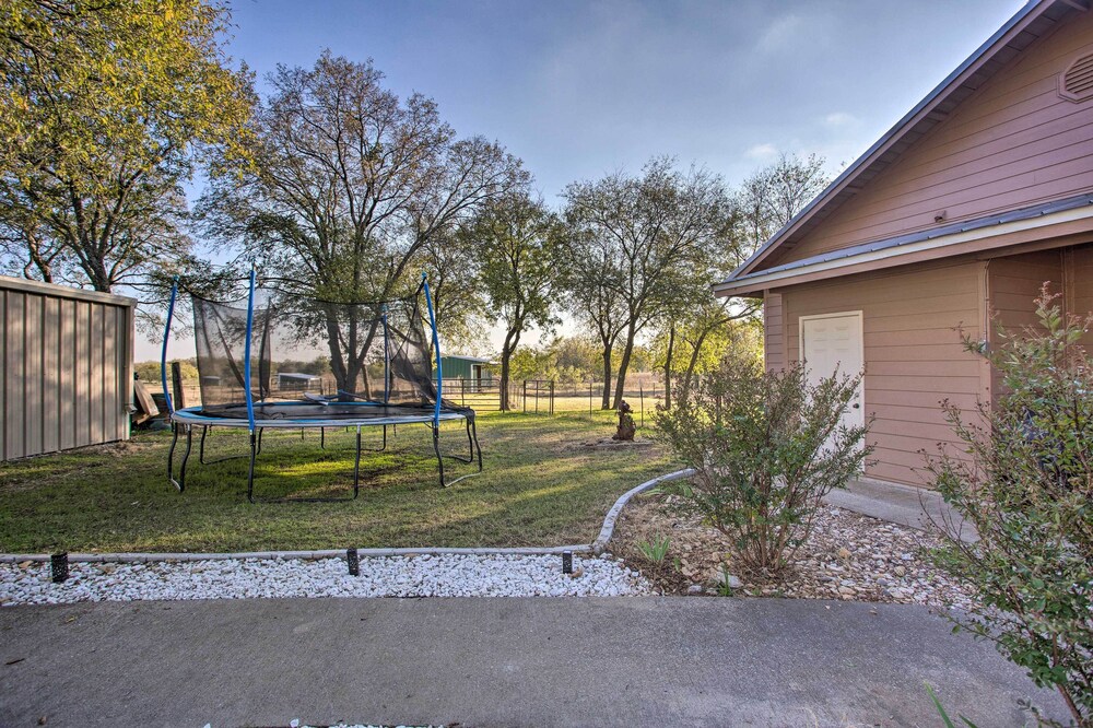 Gainesville Vacations - Charming Gainesville Retreat: Barn, Horses Welcome - Property Image 15