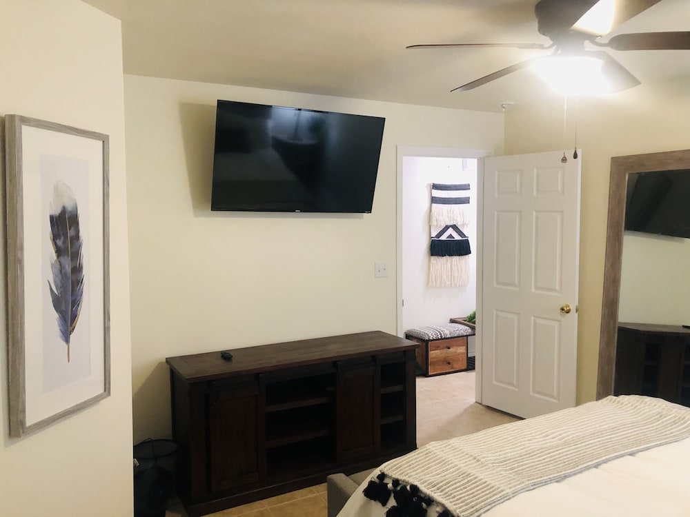 Eagle Pass Condo Rentals view 5