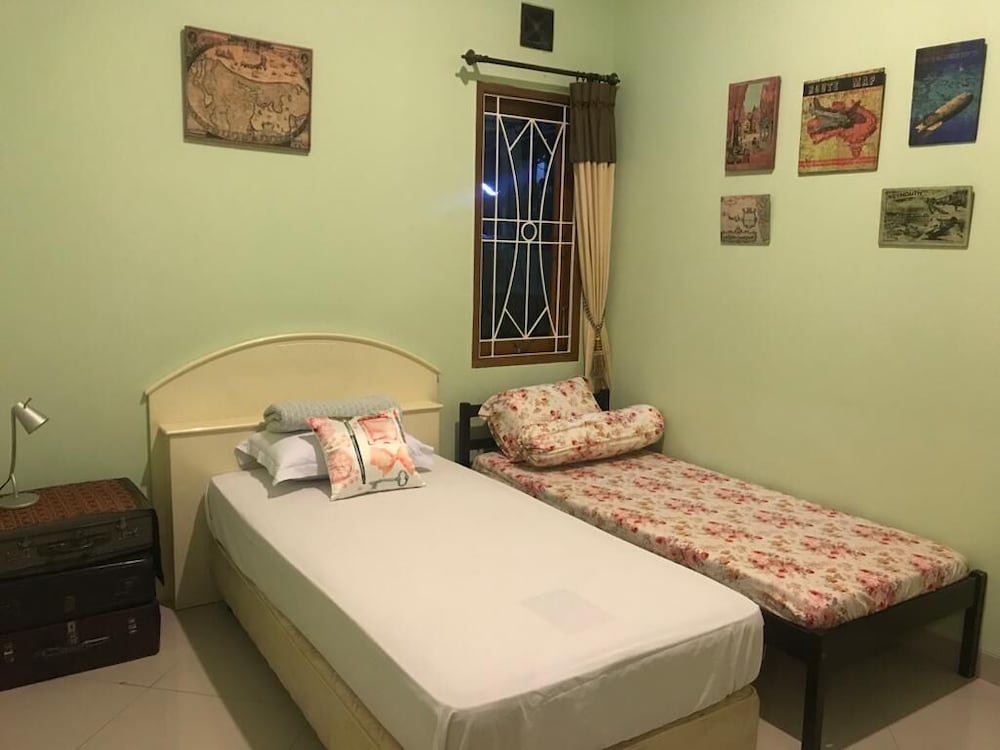 Sunny Guest House Lembang view 4