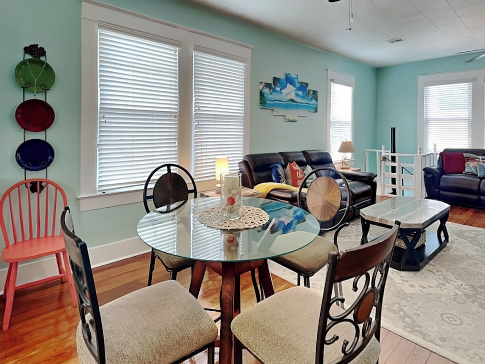 Seawall Celebration Manor by Ryson Vacation Rentals