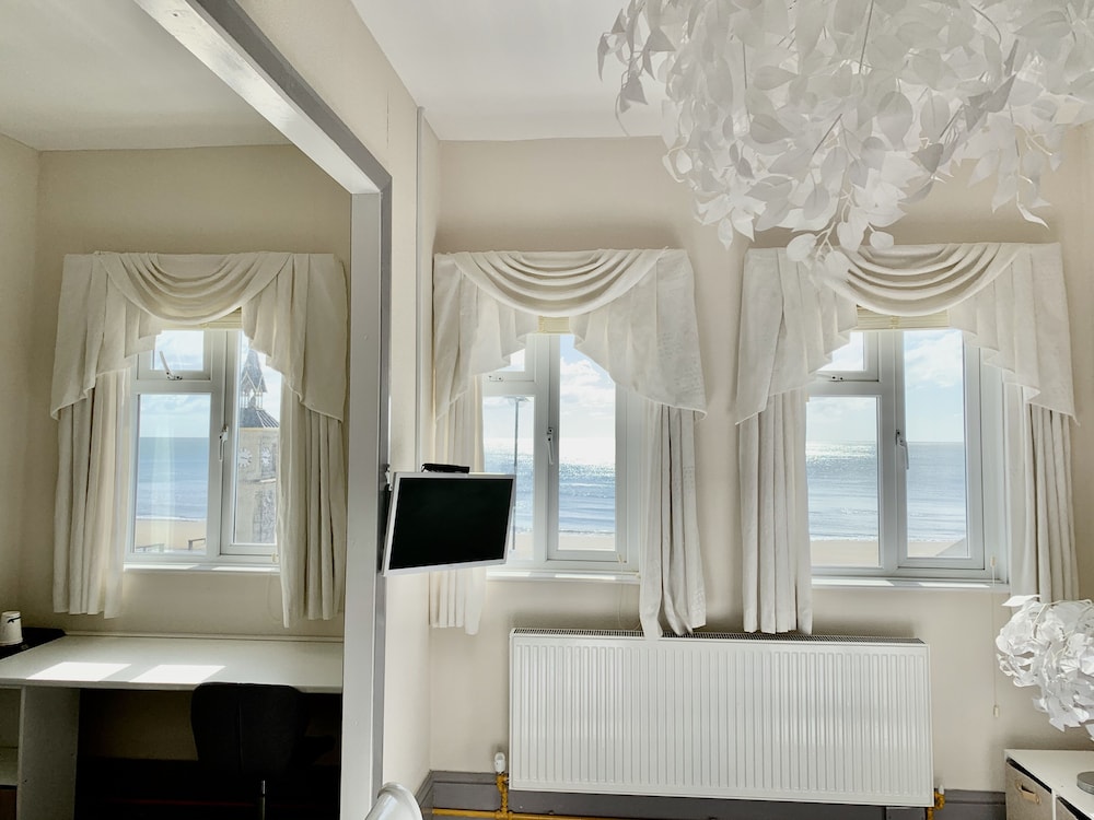 Shanklin Vacations - The Waterfront Inn - Property Image 17