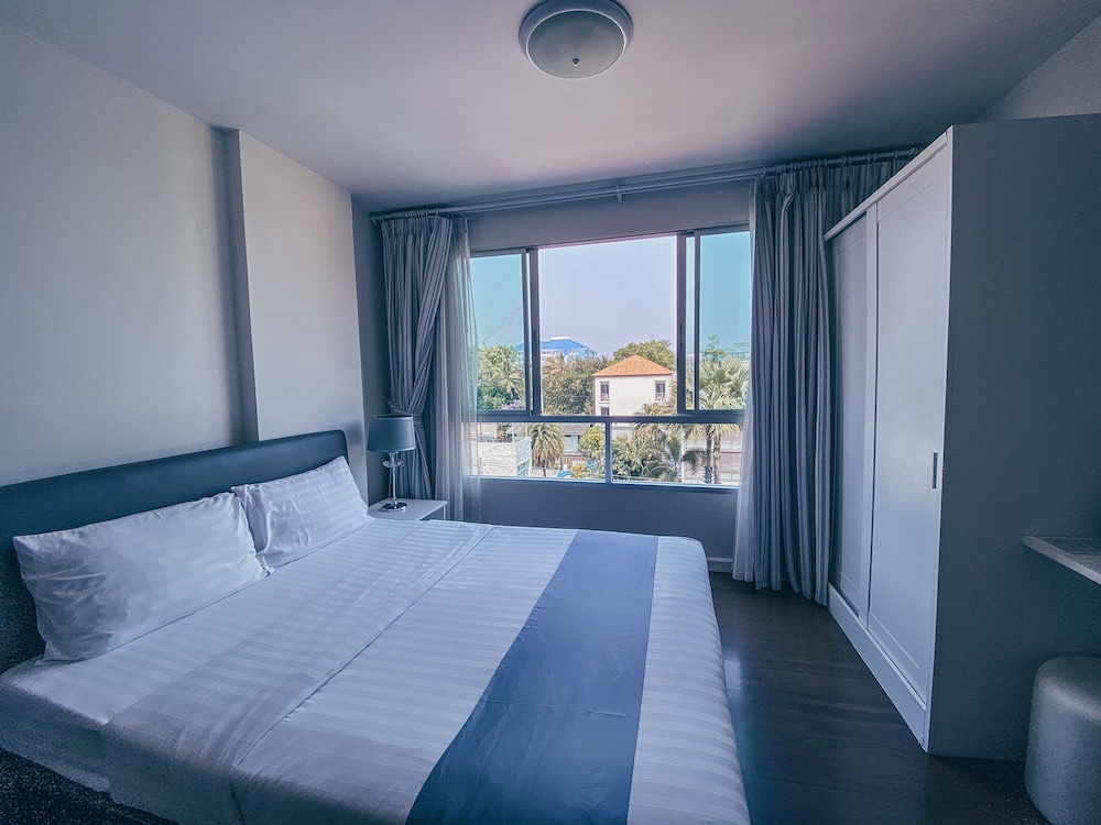First Choice Suites