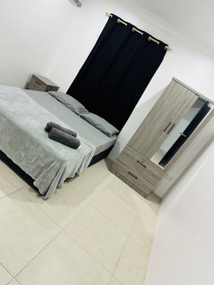 Ox Apartment