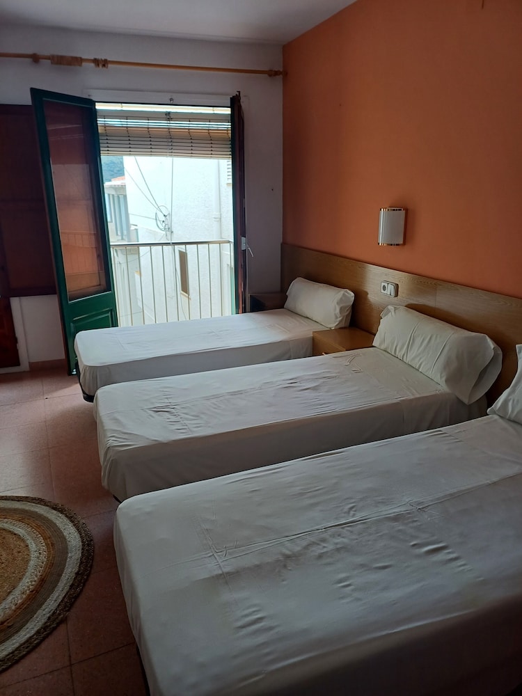 Hostal Sol y Sombra