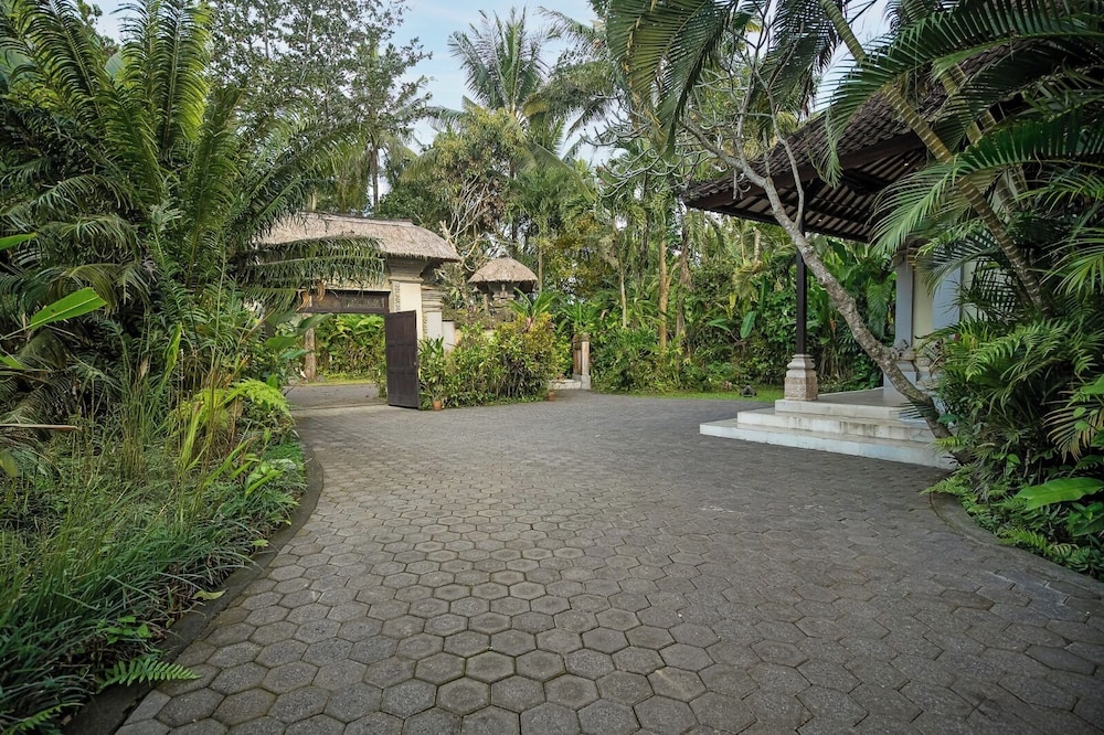 Villa Cemadik