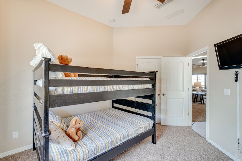 Private Pool & Hot Tub: Lake Havasu City Gem!