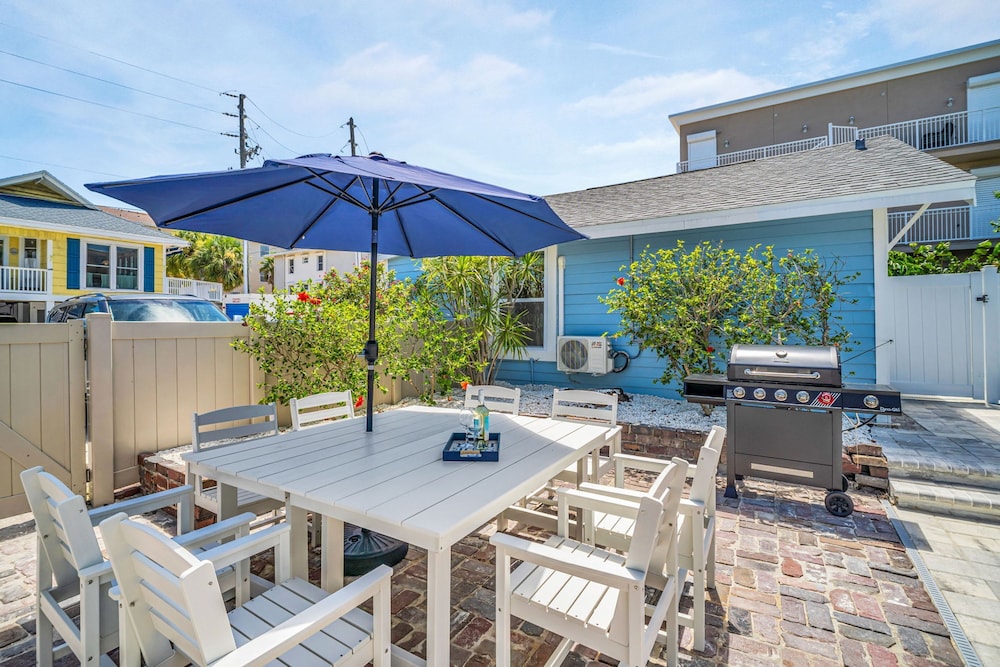 NEW Beach Envy 4BR Pool Spa Steps From Sand