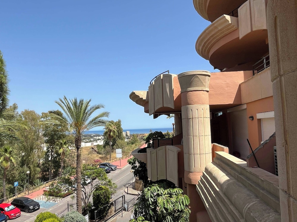 Marbella Magna Apartment With Stunning Views