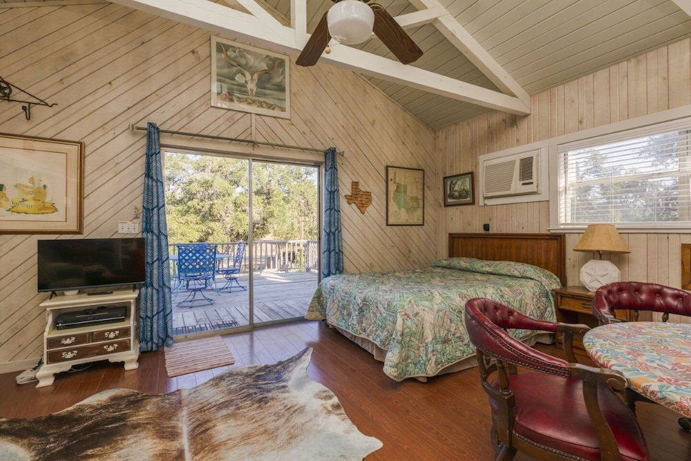 Bluebird Hill And Star Suite 5 Bedroom Home