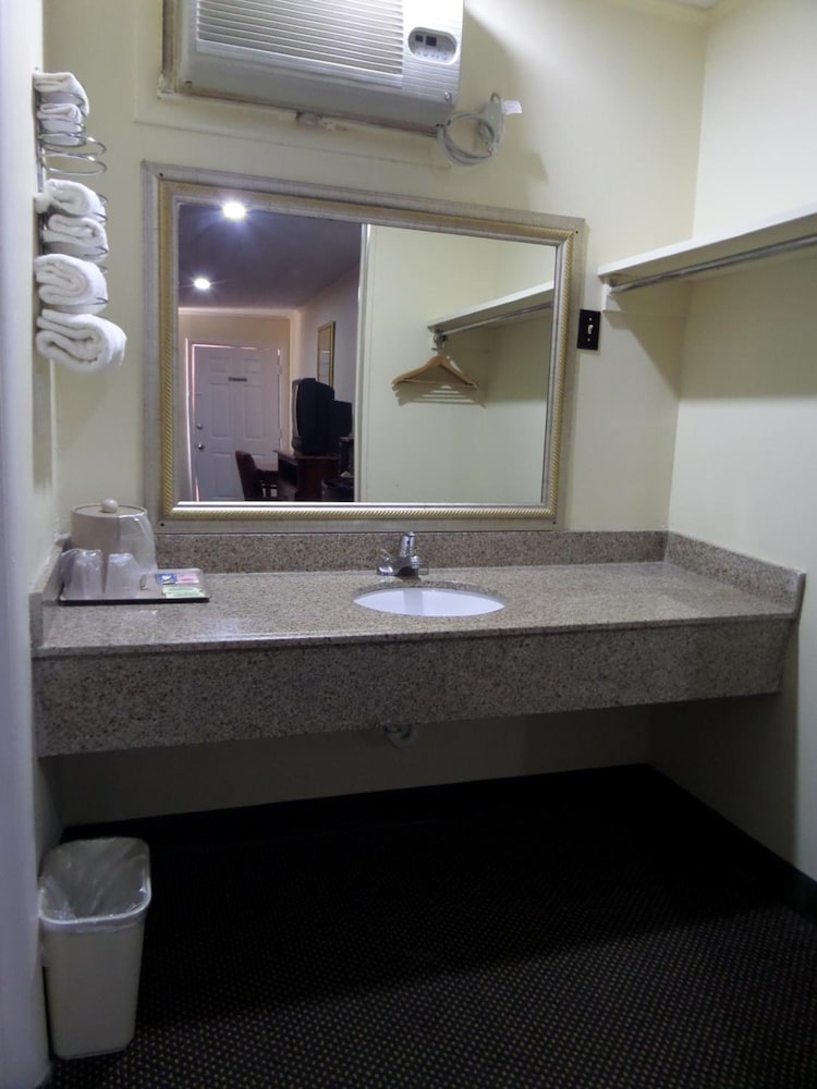 Jeffersonian Motor Inn by Townhouse, Prentiss MS