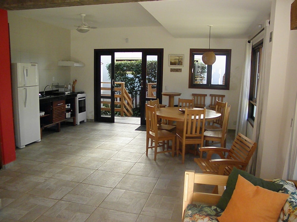 Vila Dos Manacás