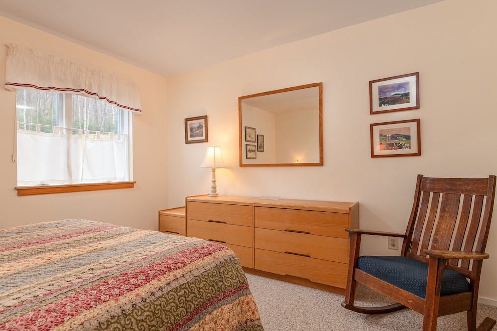 100 Snow Creek 2 Bedroom Condo