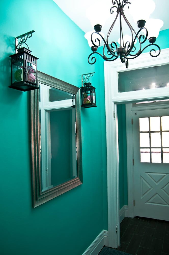 Colour Cube Guest House