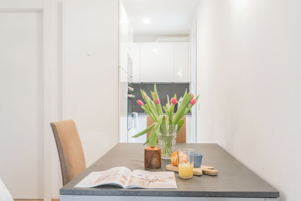 Borsieri Como Apartments with Parking by Rent all Como