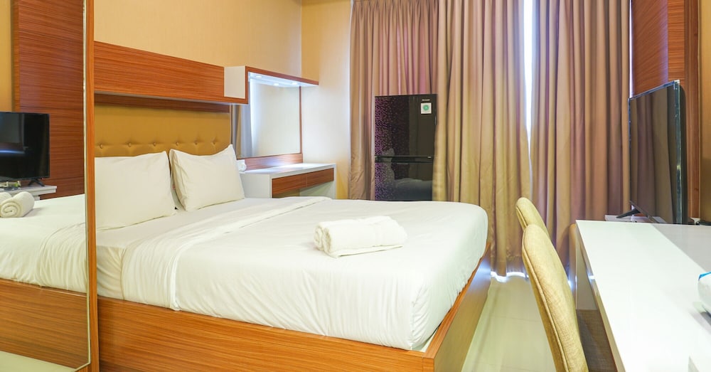 Comfortable Studio Room At Signature Park Grande Apartment view 4