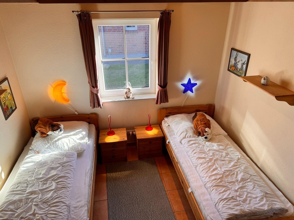 Ferienhaus mit Viel Platz in Burhave