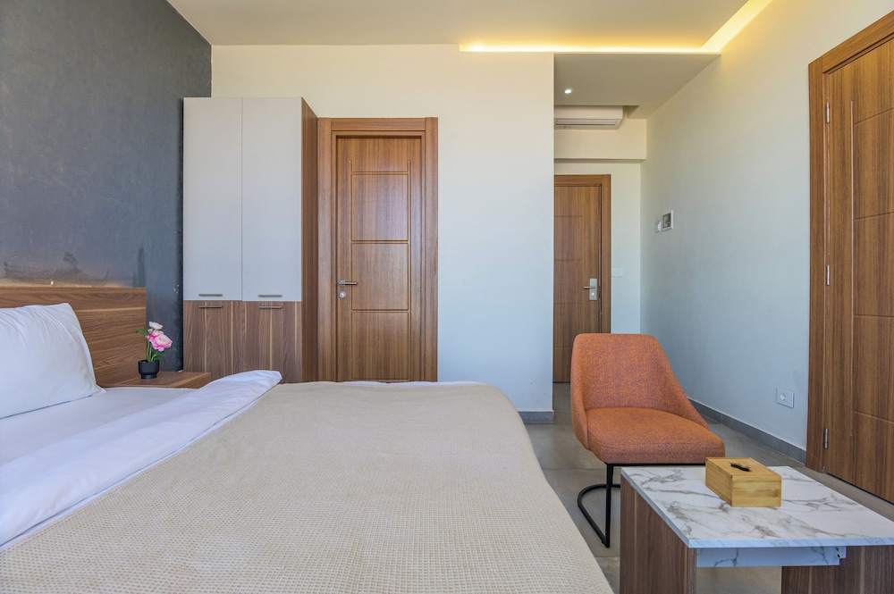 Gate 9 Tower -Studios & Apts Mar Mikhael