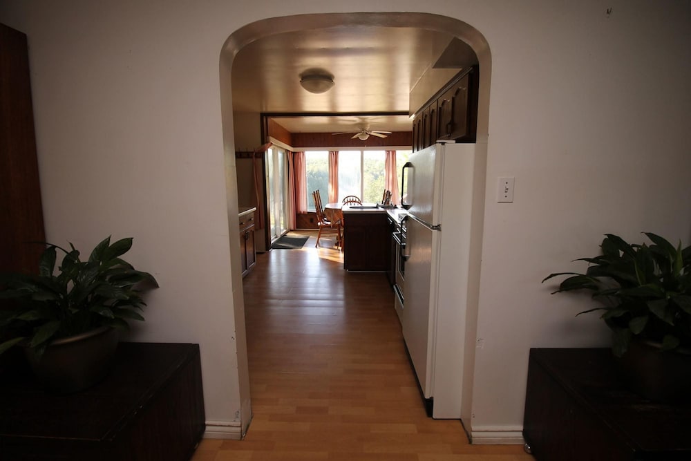 3 Bdrm Country Cottage - Main House - Rosewood Cottages