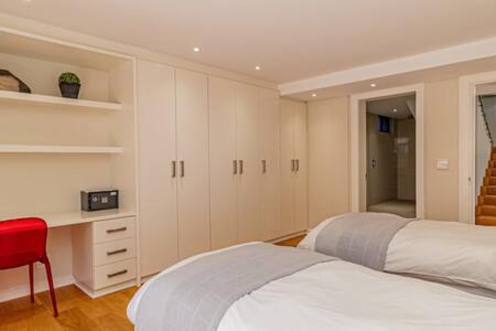 Large 3 Bedroom Apartment w Private Pool Casablanca