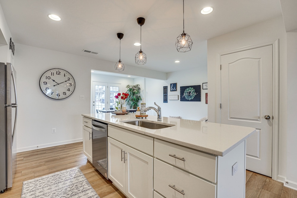 Charles Town Townhome: 9 Mi to Harpers Ferry - Property Image 9