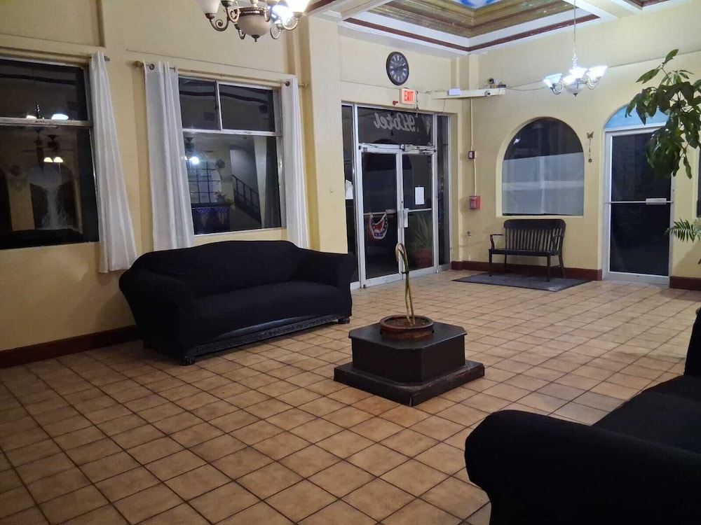 Hotel O Colonial Inn Brownsville Tx