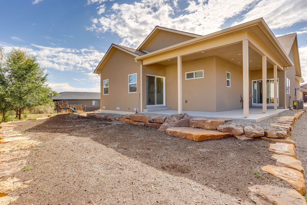 Cortez Vacation Rental w/ Patio & Game Room view 5