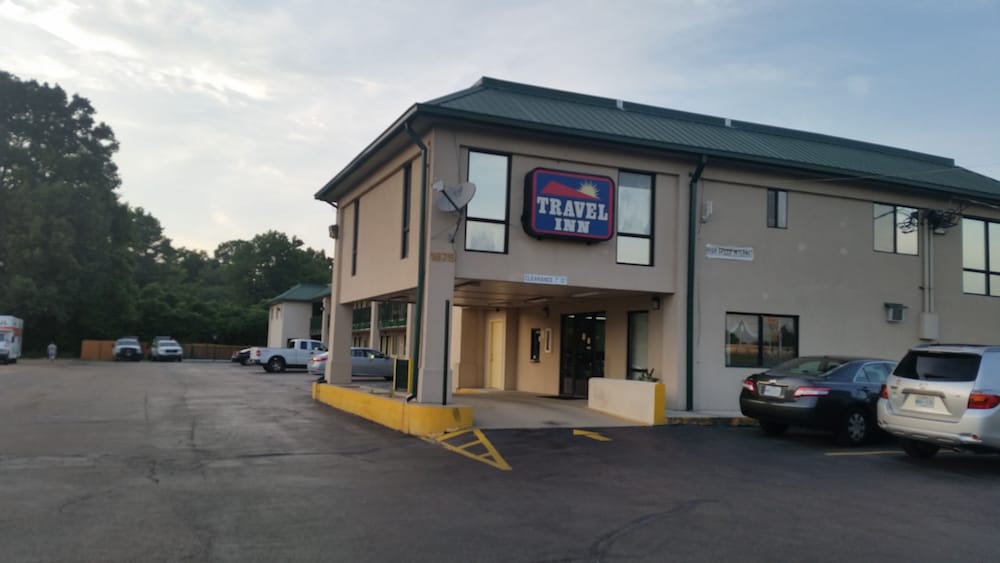 Hotel Travel Inn - Image 1