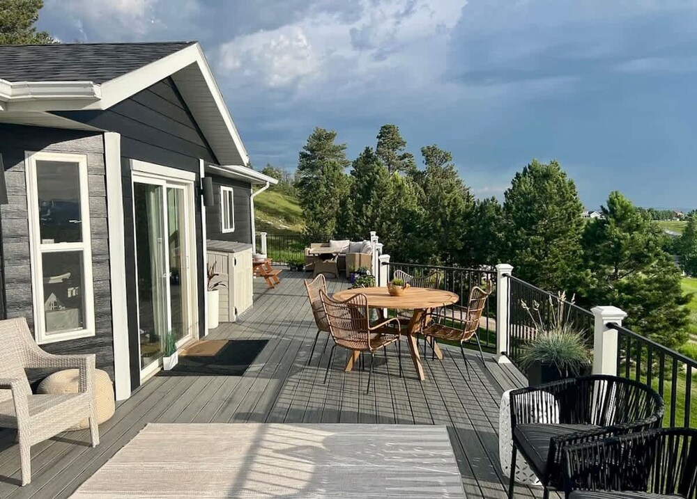 Black Hills Getaway With Hot Tub Game Room for 18