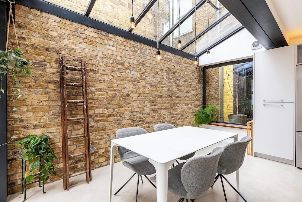 Spacious and Charming Brixton Home