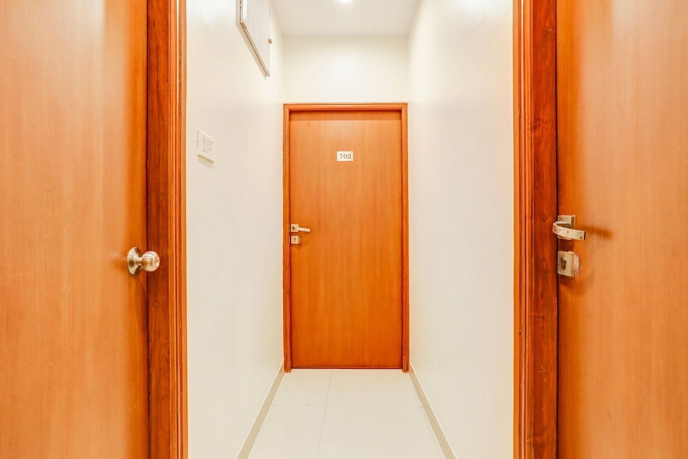 Blissful Stays at Ramdaspeth Downtown