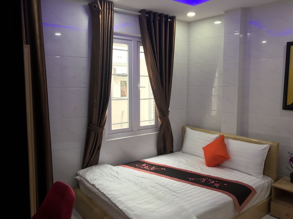 Deluxe Private Room 1 bed ,1 Bath 2 Guests