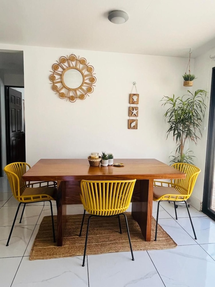 Casa Ophelia - 10 min Walk to the Beach