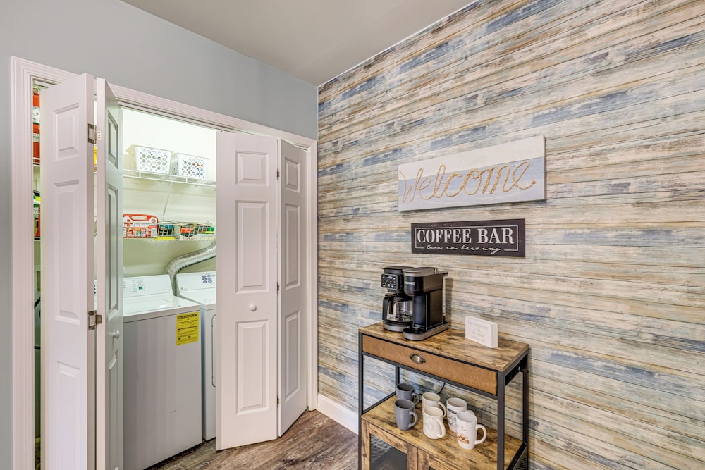 'better Lake Than Never' Huddleston Condo