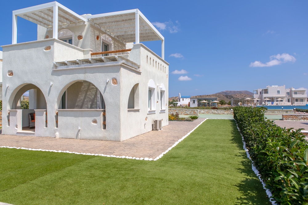 Sun and Moon Villas