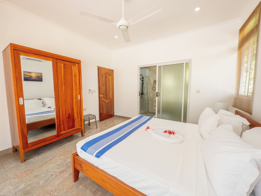 Macmillan's Holiday Villas photo 2