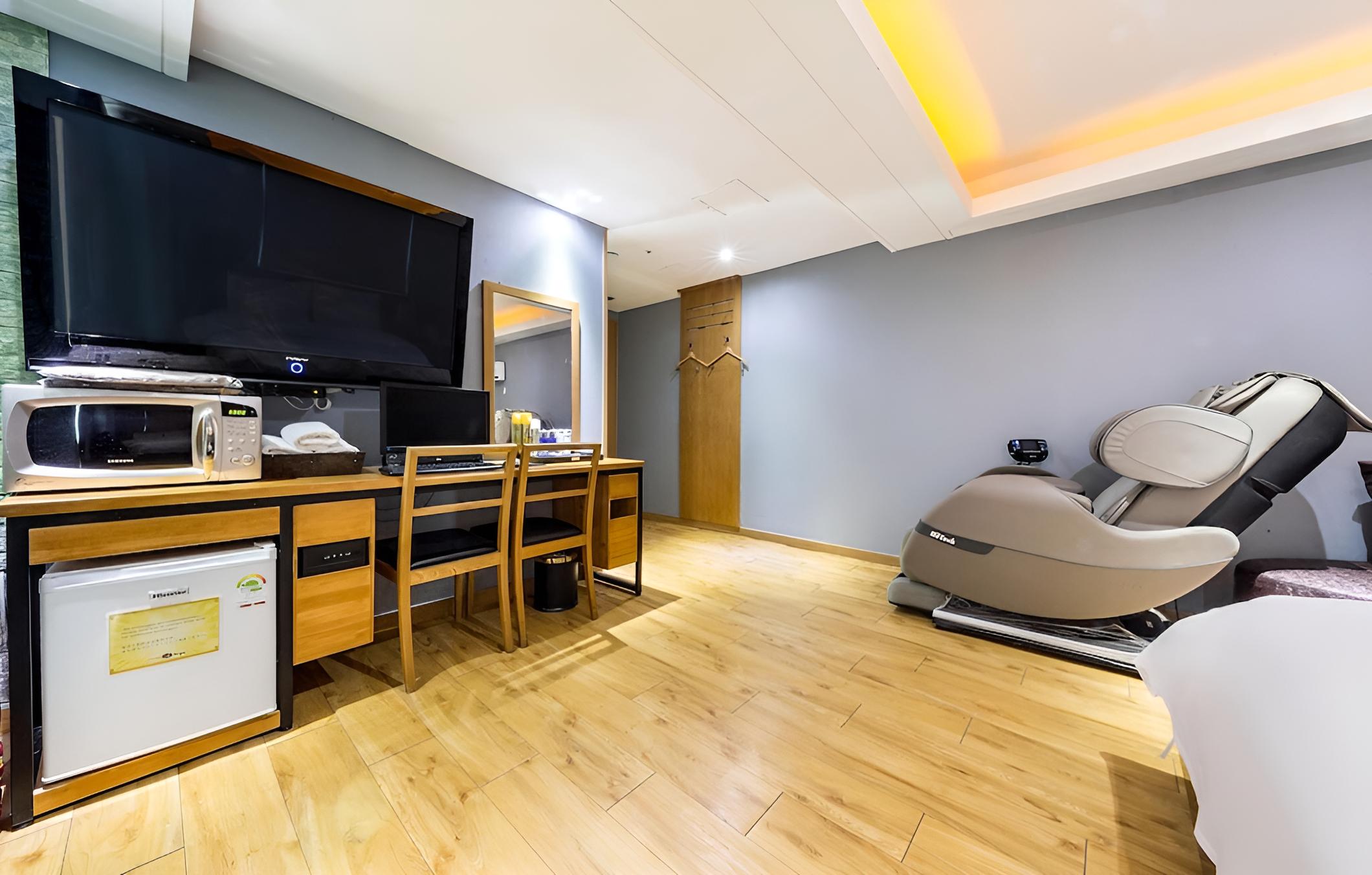 Gildong Argo Hotel