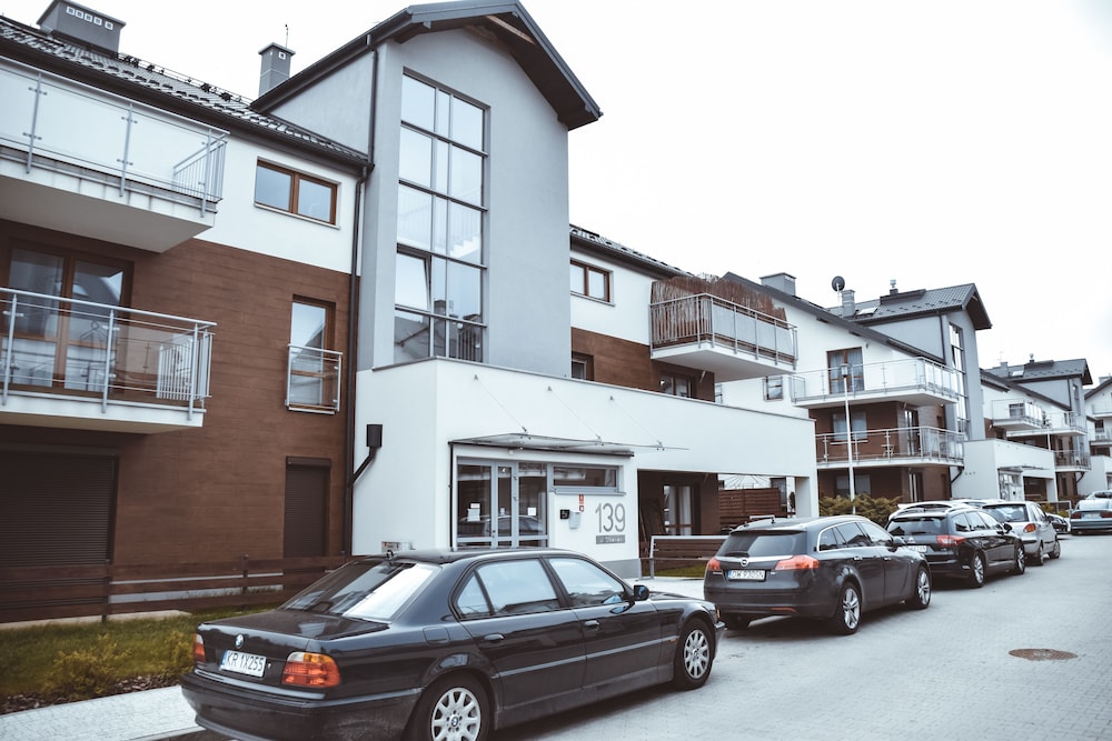 Stawowa Apartment with private garage