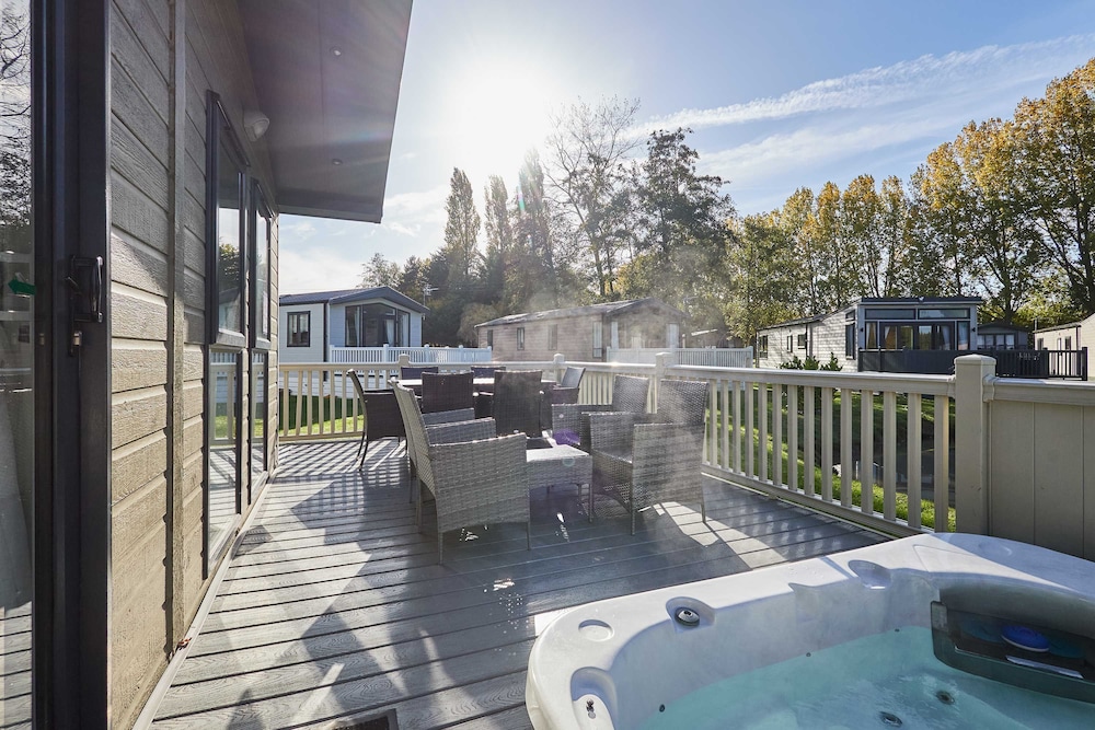 Host Stay Bridgewater Lodge