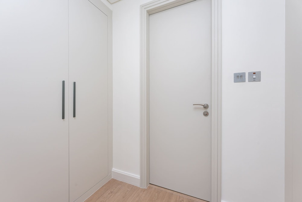 Sky Garden s Magnificent 1 Bedroom Apartment Perfect for 4