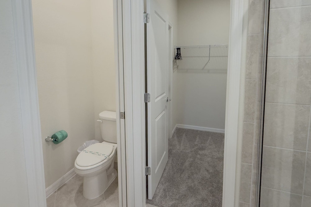 Luxury 5BR Home w/ Pool, Cinema & Game Room