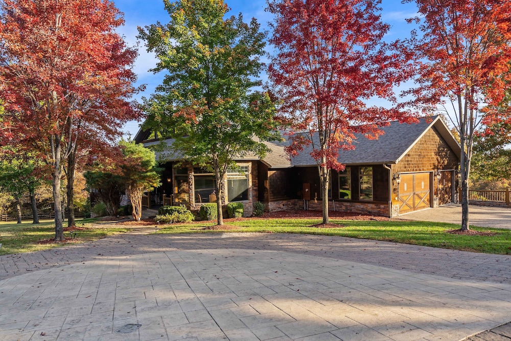 The Lodge at Rock Canyon