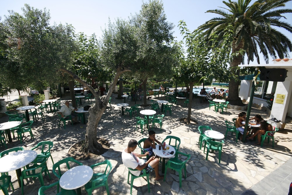AP Costas - Camping Playa y Fiesta