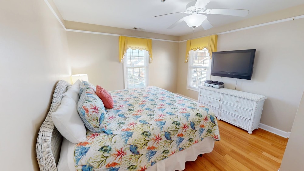 Pelican Point by Tybee Vacation Rentals