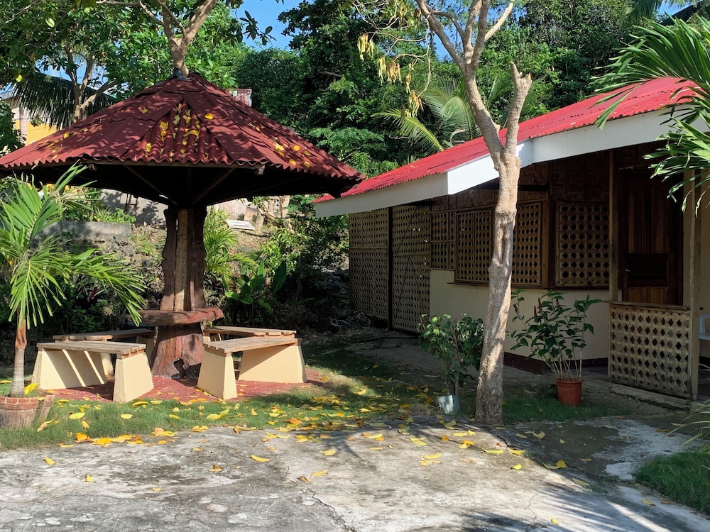Palanas White Sand Beach Resort