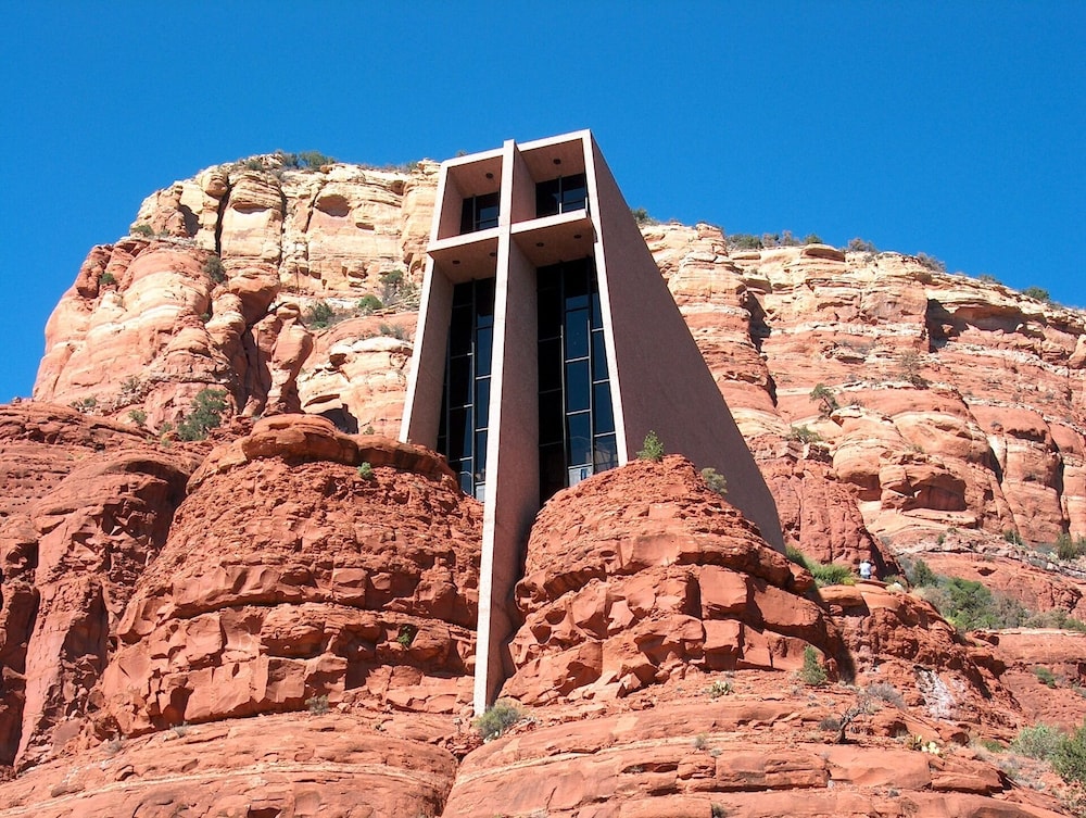 Hotel Luxurious Home with Red Rock Views - Image 1